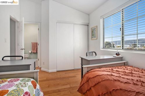 254 E St, Benicia CA  94510-3274 exterior