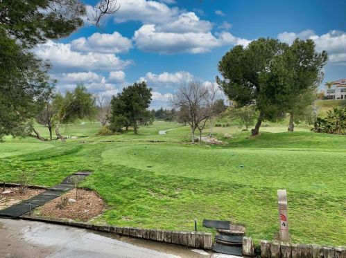 33358 Embassy Ave, Temecula CA  92592-1320 exterior