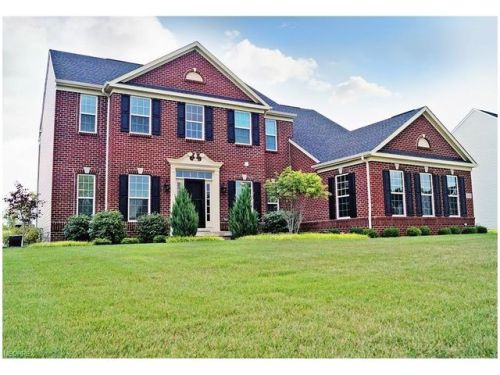 2553 Palmer Ln, Avon, OH 44011-2048