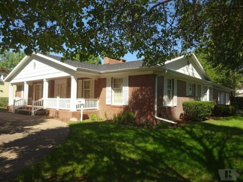 310 4th St, Toolesboro, IA 52653-1406