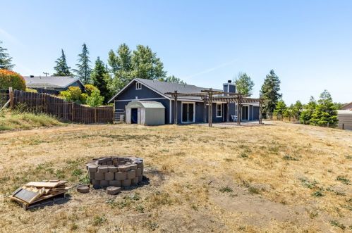 8255 Settlers Pl, Lake Nacimiento CA  93446-8364 exterior