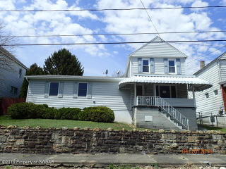 1124 Acker Ave, Scranton, PA 18504-3118
