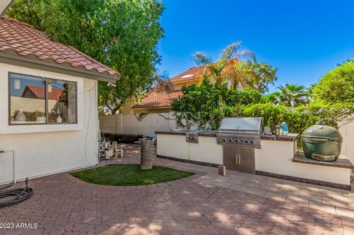 5702 Hartford Ave, Scottsdale AZ  85254-5903 exterior