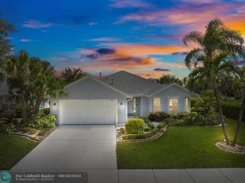 5445 Temple Ct, Vero Beach, FL 32968