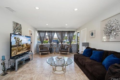 12785 Roswell Ave, Chino CA  91710-3043 exterior