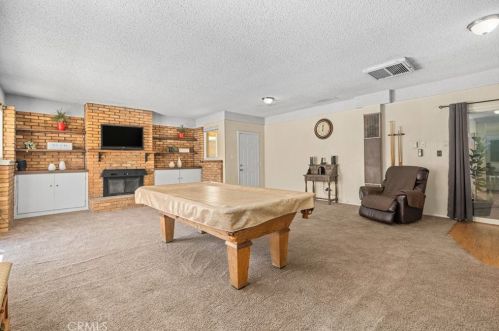 16193 Colina St, Victorville CA  92395-3610 exterior