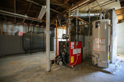 2 Wilbur Blvd, Poughkeepsie NY  12603-3406 exterior