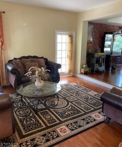 29 Phillip Dr, Parsippany NJ  07054-4370 exterior