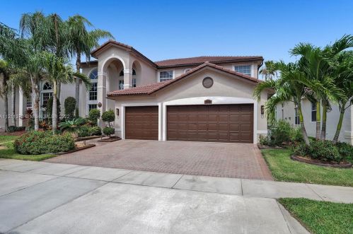 3544 173rd Ter, Hollywood FL 33029-1616 exterior