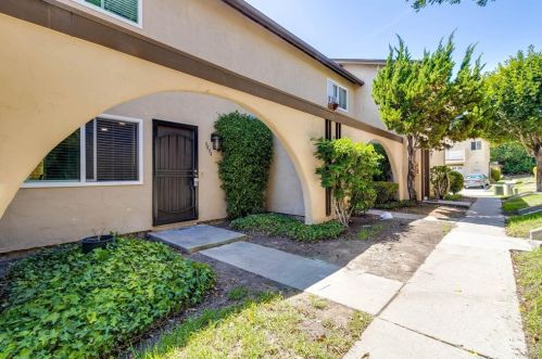 9804 Caminito Cuadro, San Diego, CA 92129-2888