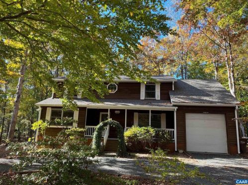 880 Jefferson Dr, Bybee, VA 22963-3303