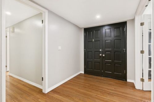 1243 Chestnut Ave, Orange, CA 92867-3834