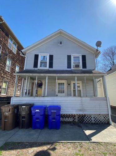 19 Portland St, Middletown CT  06457-2209 exterior
