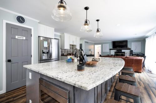 1050 Colina Dr, Covington, KY 41017-3741