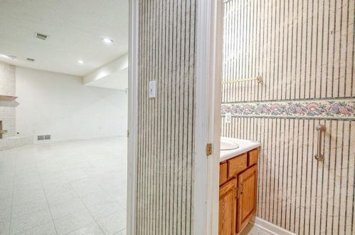 2028 Fortune Ct, Bridgeville PA  15017-3529 exterior