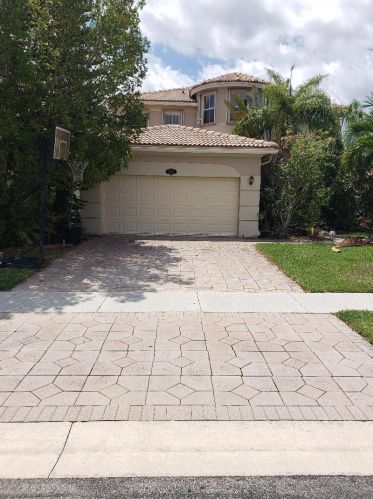 10514 Galleria St, West Palm Beach, FL 33414-3160