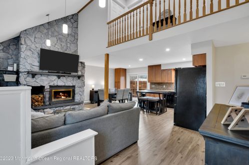 2237 Emerald Park Dr, Lacey NJ  08731-3716 exterior