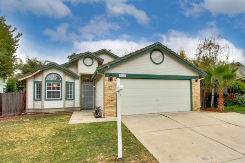 9533 Big Timber Dr, Elk Grove, CA 95758-1161