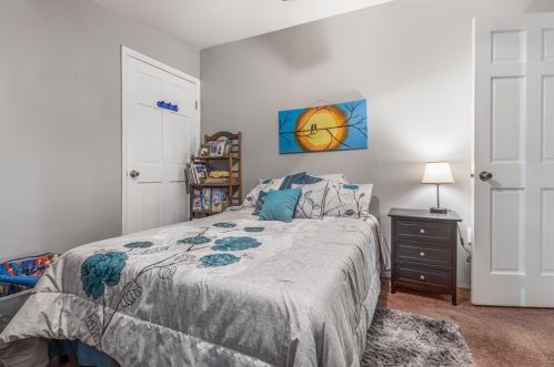 237 Magill Rd, Zelienople PA  16063-3015 exterior