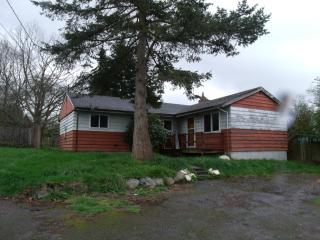 12842 21st Ave, Seattle, WA 98168-2925