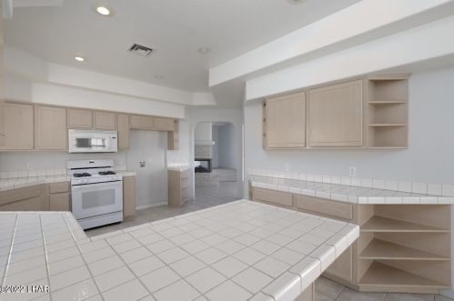 2469 Calypso Dr, Lake Havasu City AZ  86406-6942 exterior