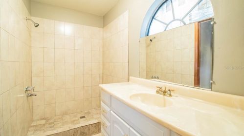 28 Cedar Dr, Davenport FL 33837-9783 exterior