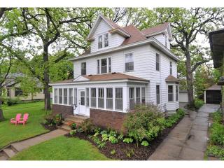 111 Bedford St, Minneapolis, MN 55414-3525