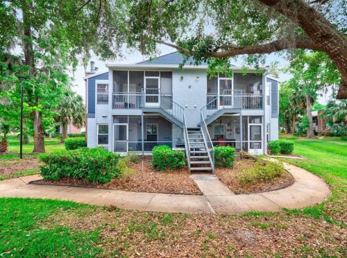 607 Northlake Dr, Sanford, FL 32773-6168