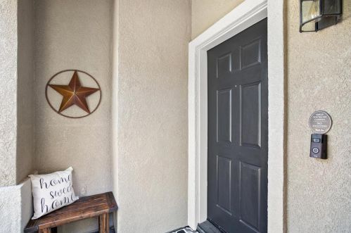 242 Meandering Ln, Turlock CA  95382-7354 exterior