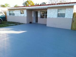 5728 37th St, Hollywood FL  33023-6114 exterior