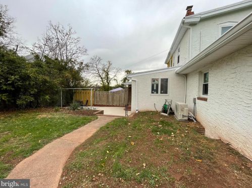 208 Summer St, Limerick PA  19468-1923 exterior