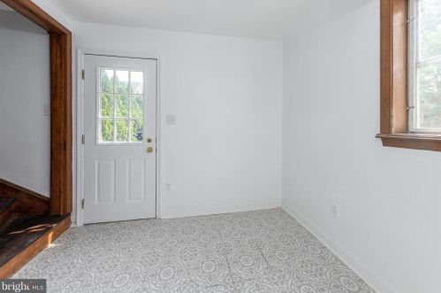 10 Bowen Ave, Pilesgrove NJ  08098-1404 exterior