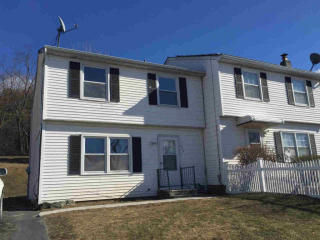 416 River St, Beacon NY  12508-2514 exterior