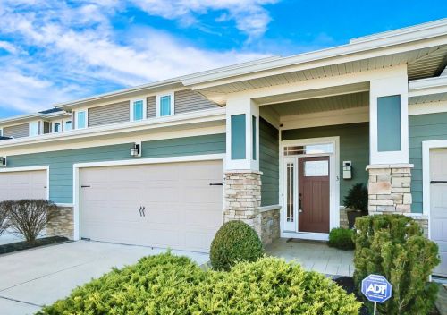 555 Riverpointe Dr, Newport, KY 41074-6314