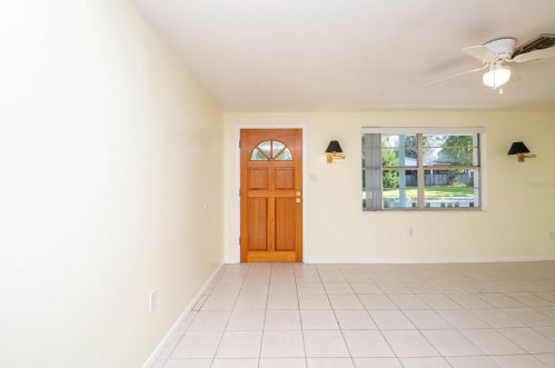 21434 Canal Dr, Brooksville, FL 34601-1421