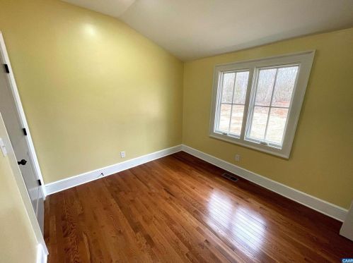 8577 Louisa Rd, Gordonsville VA  22942-6446 exterior