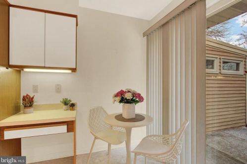 427 Deerfield Dr, Hanover PA  17331-1368 exterior