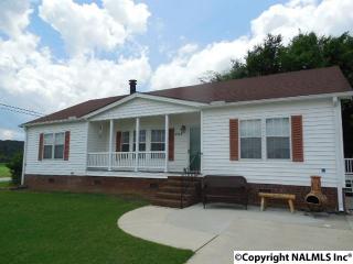 3944 Ryan Dr, Decatur, AL 35603-4859
