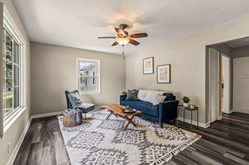 3905 Taylor Ave, Milwaukee, WI 53207-4425