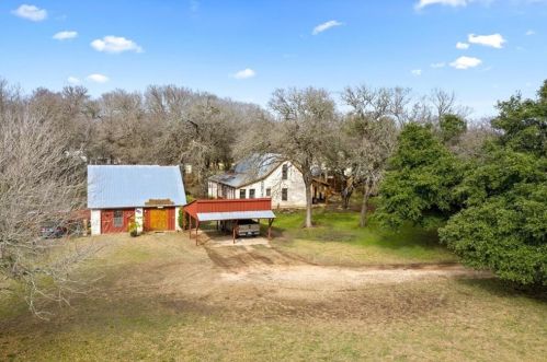 2195 Old Stagecoach Rd, Uhland TX  78640-5646 exterior
