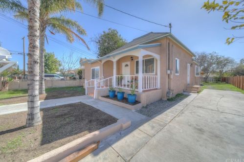 2450 10th St, Riverside, CA 92507-5013