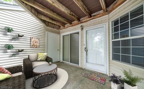 35 Sage Ct, Bedminster, NJ 07921-1410