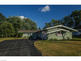 9057 Cranbrook Dr, Macedonia, OH 44067-1318