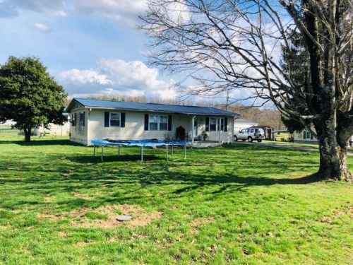 47 Mcknight Dr, Hodgesville, WV 26201-1614