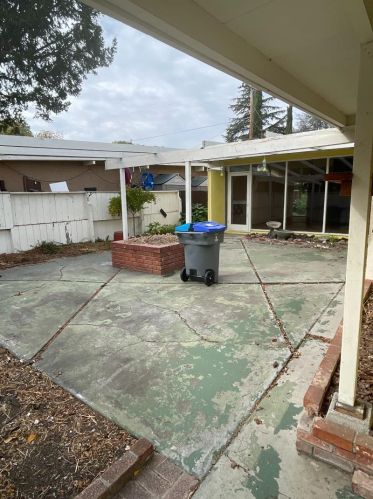 266 Thompson Ave, Mountain View CA  94043-4215 exterior