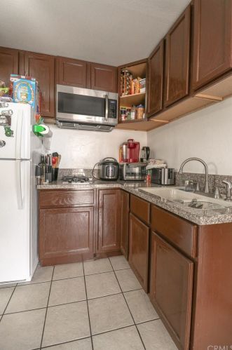 1624 8th St, Long Beach CA  90813-5106 exterior