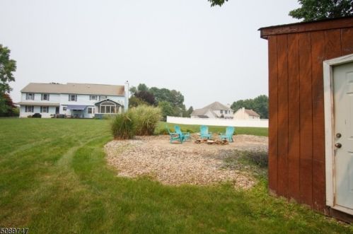 25 Martingale Dr, Wantage NJ  07461-2857 exterior