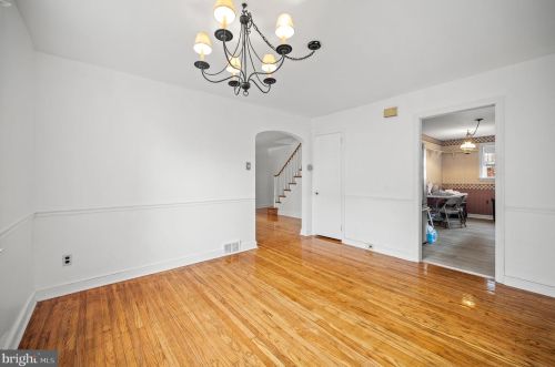 23 Dewey Rd, Cheltenham PA  19012-1413 exterior