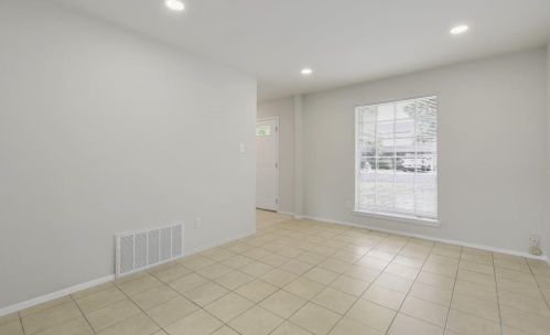 7303 Bucknell Dr, Austin TX  78723-1631 exterior