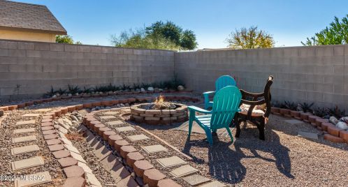 4961 Ferret Dr, Tucson AZ 85742-9543 exterior